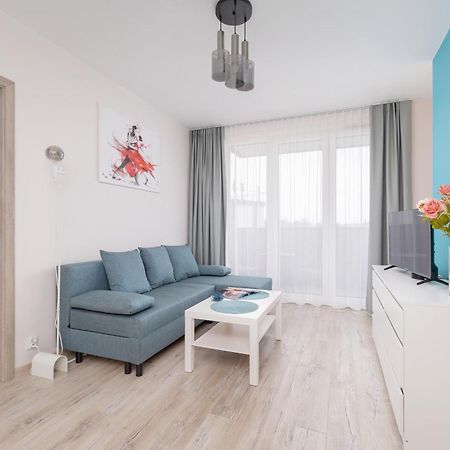 Cozy Apartments Laszkiewicza With Parking By Noclegi Renters Krakow Ngoại thất bức ảnh