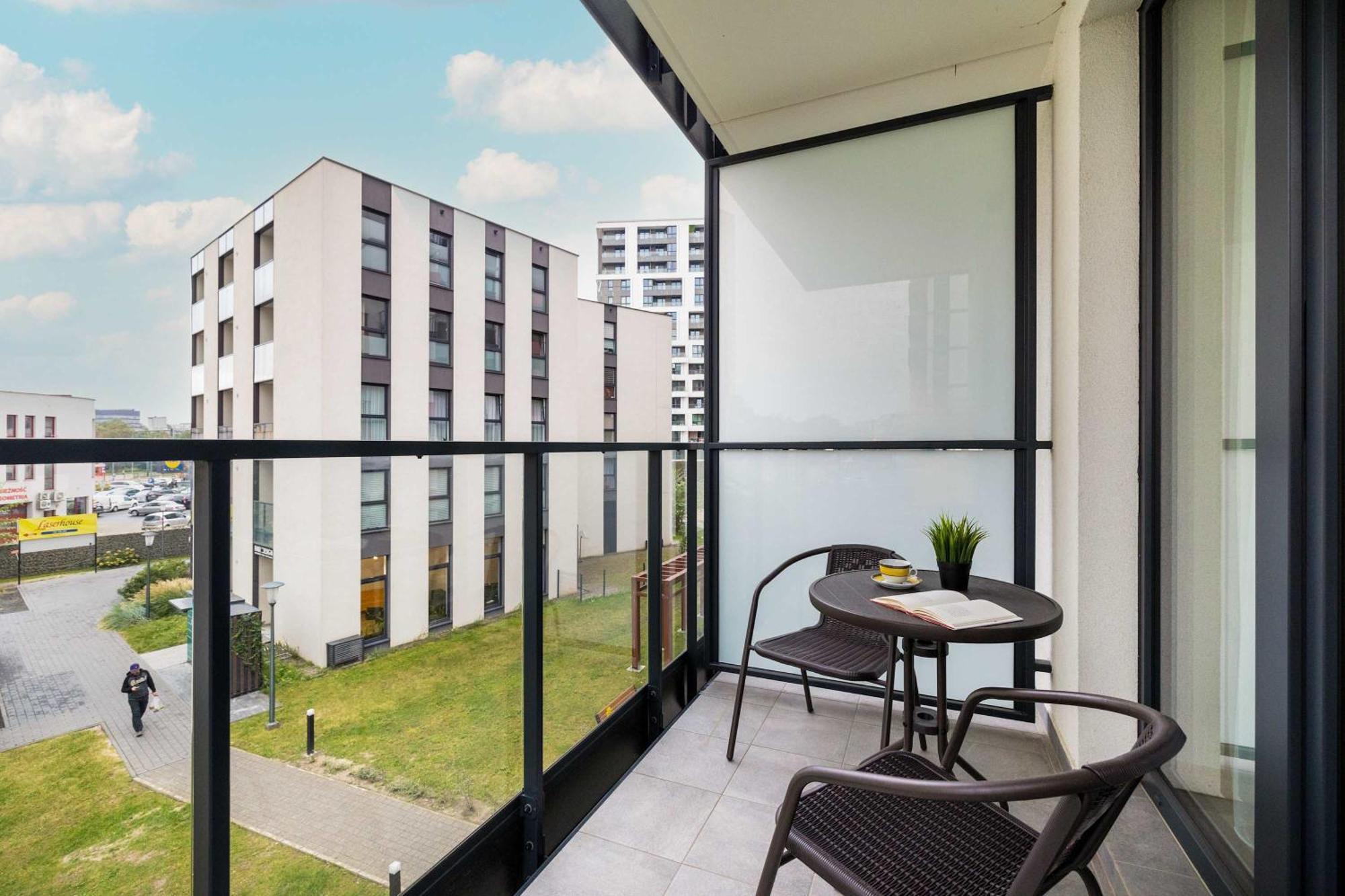 Cozy Apartments Laszkiewicza With Parking By Noclegi Renters Krakow Ngoại thất bức ảnh
