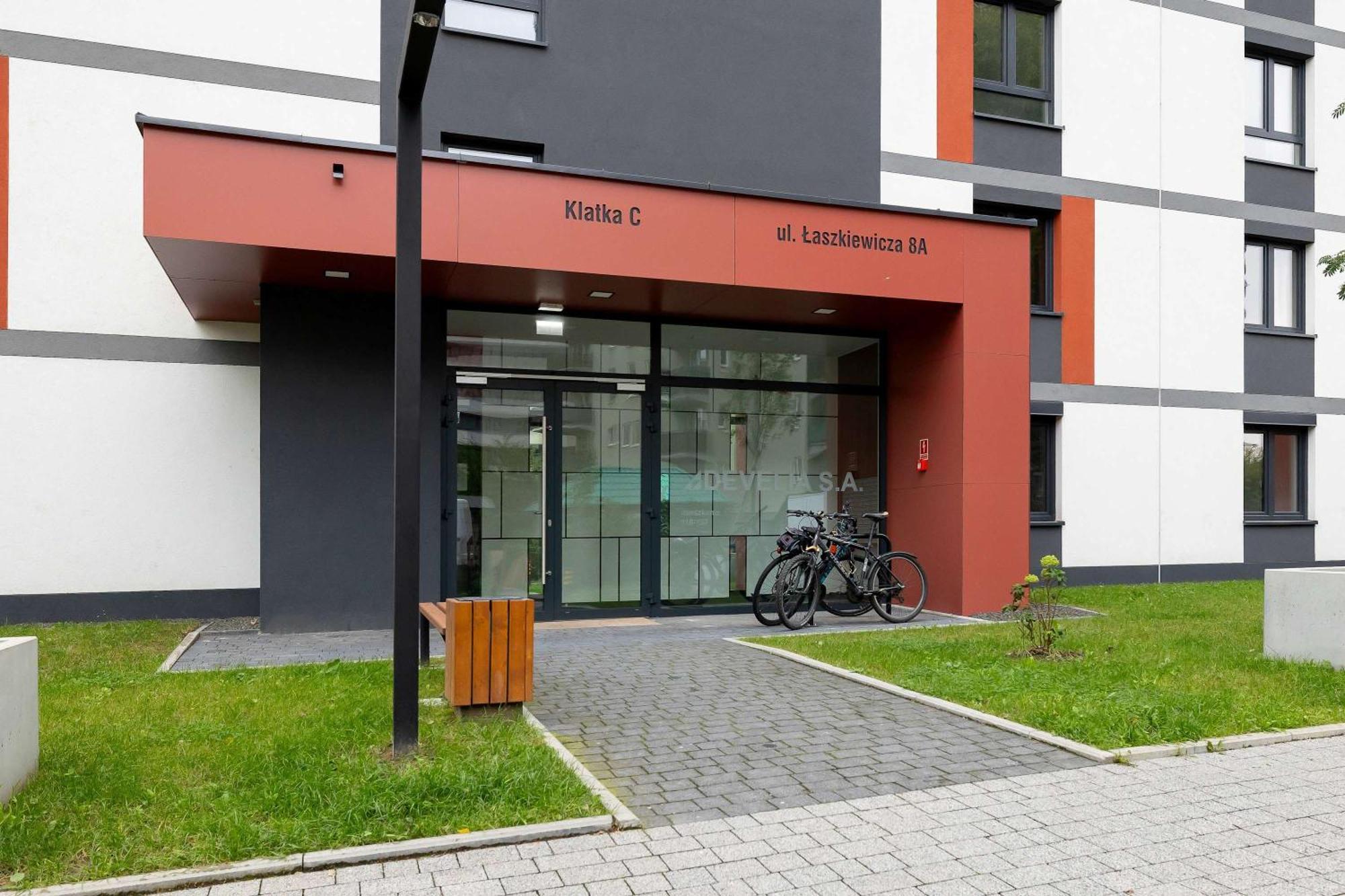Cozy Apartments Laszkiewicza With Parking By Noclegi Renters Krakow Ngoại thất bức ảnh