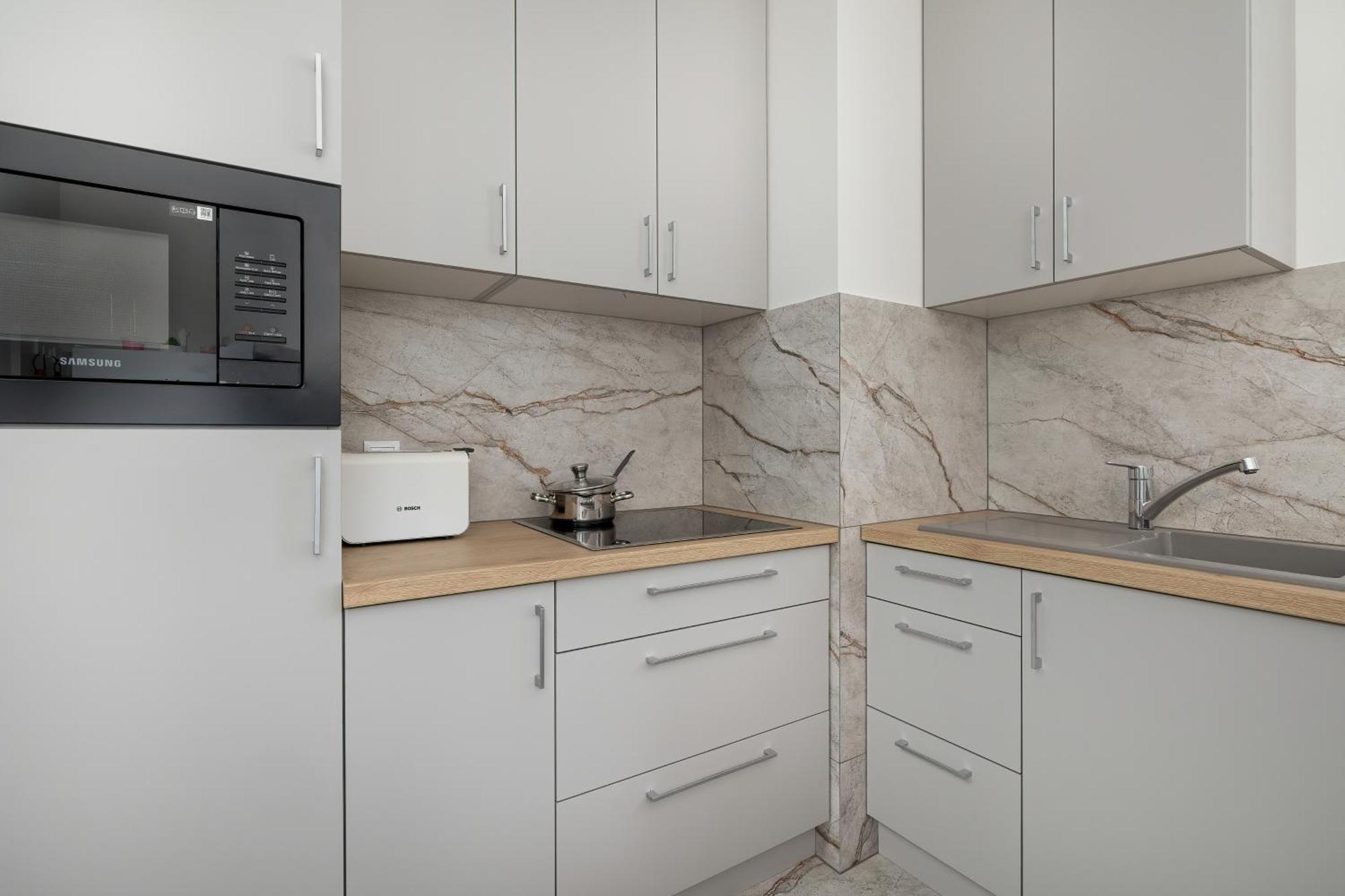 Cozy Apartments Laszkiewicza With Parking By Noclegi Renters Krakow Ngoại thất bức ảnh