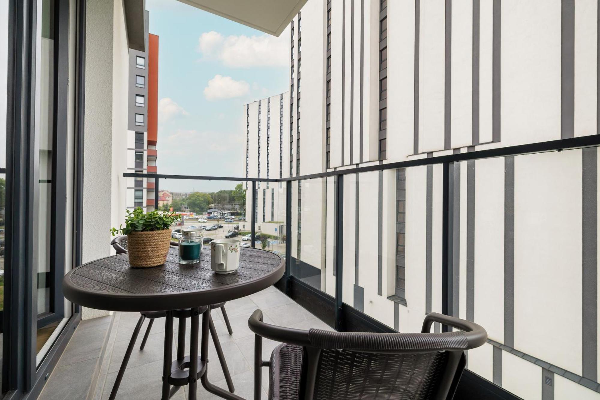 Cozy Apartments Laszkiewicza With Parking By Noclegi Renters Krakow Ngoại thất bức ảnh