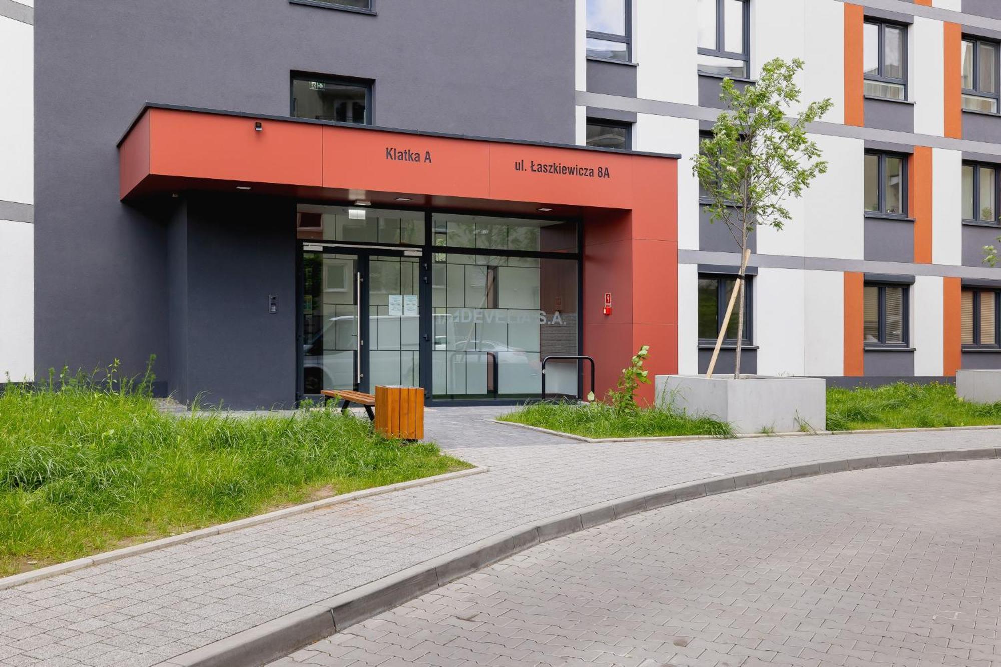 Cozy Apartments Laszkiewicza With Parking By Noclegi Renters Krakow Ngoại thất bức ảnh